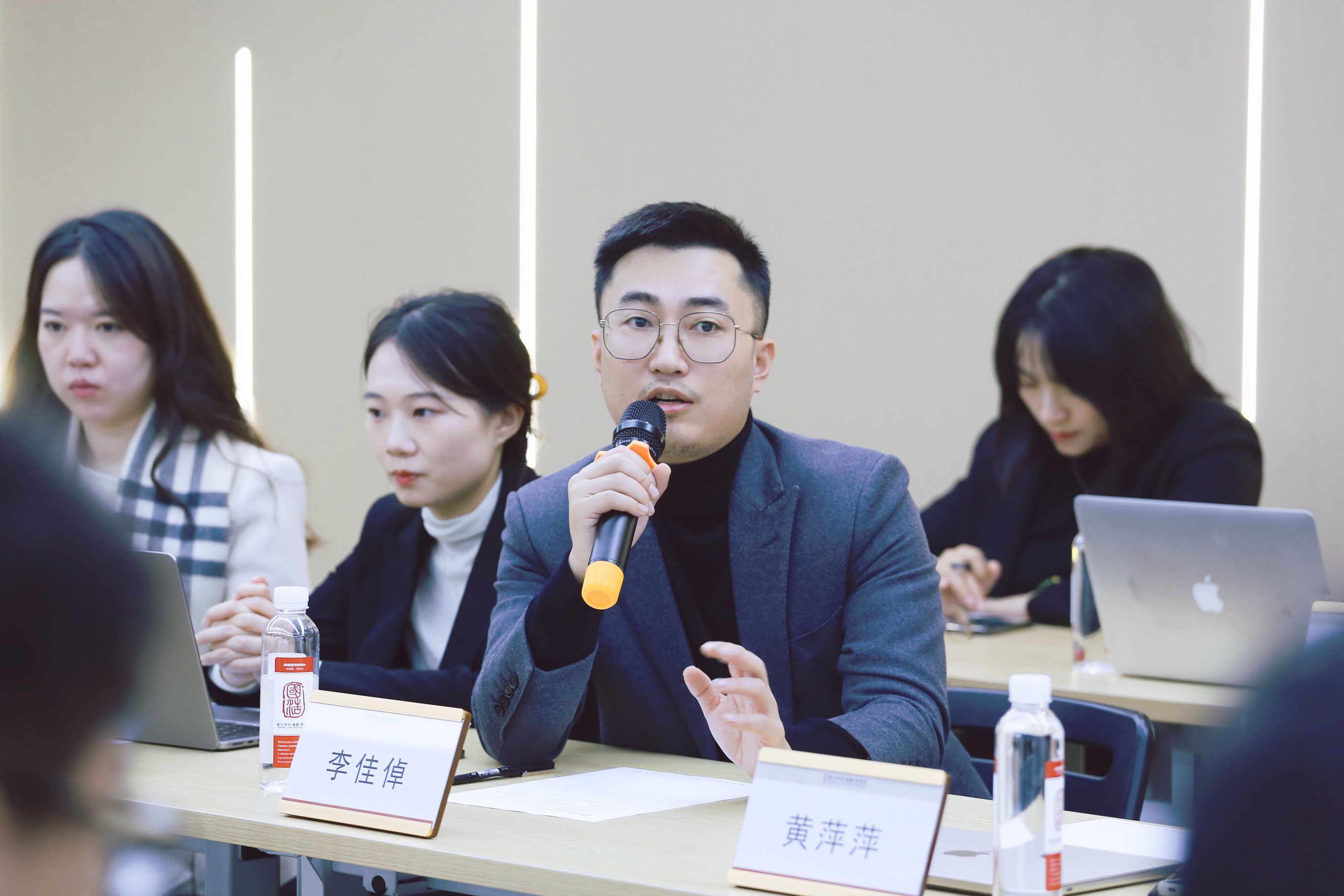重慶辦青工委主任、合伙人李佳倬.jpg